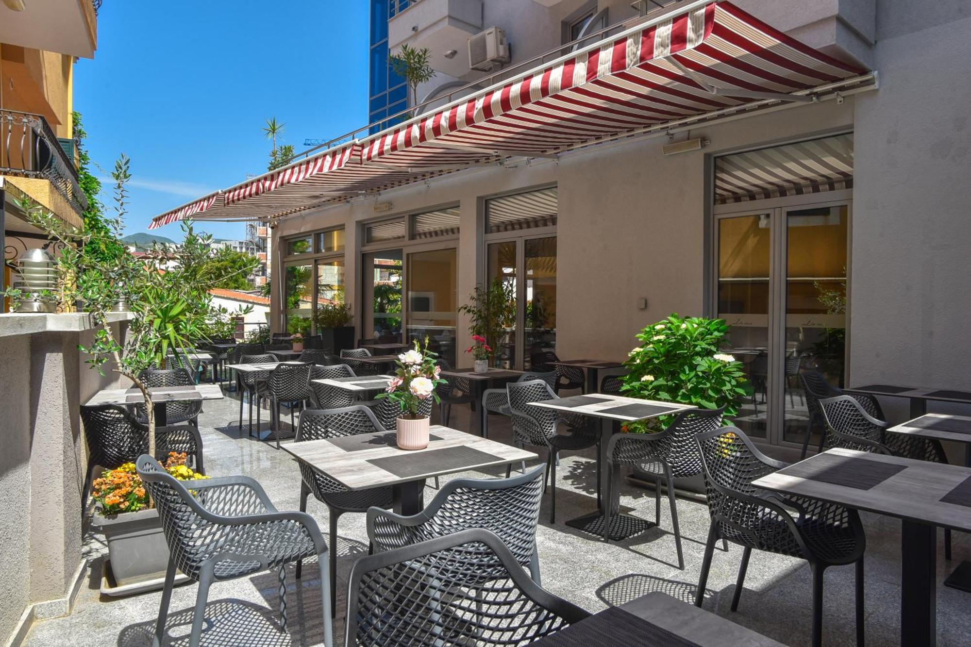 Hotel La Mer Budva Ngoại thất bức ảnh