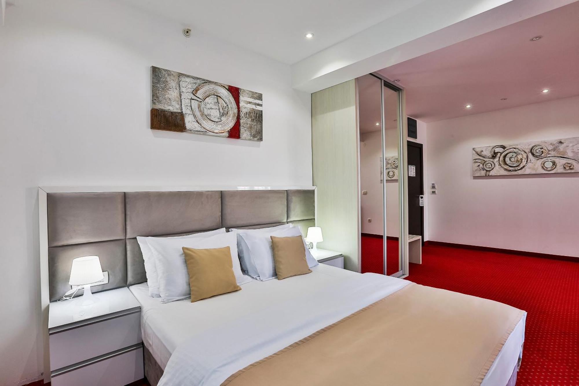 Hotel La Mer Budva Ngoại thất bức ảnh